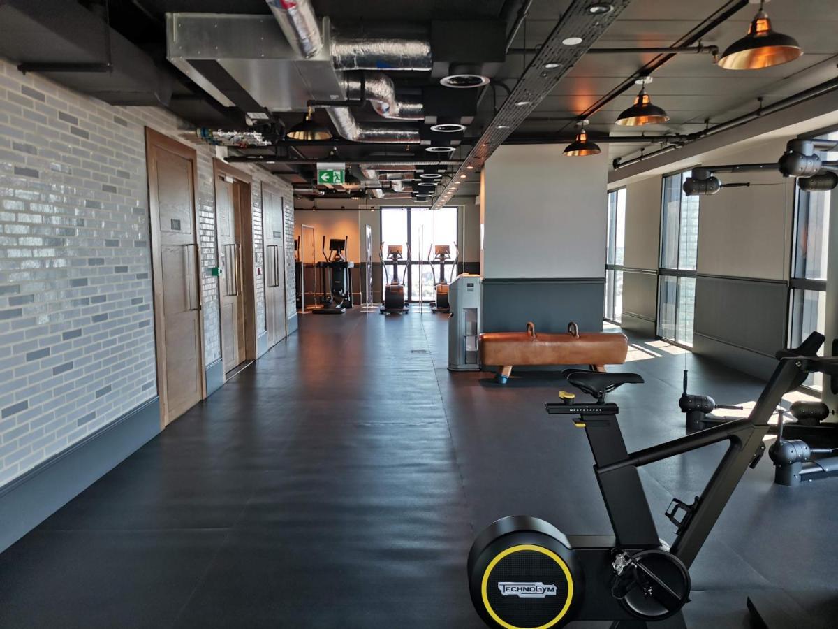 Charles Hope Canary Wharf South Quay London Exterior foto